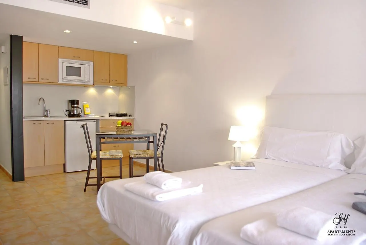 פאלס Apartaments Beach & Golf Resort דירה